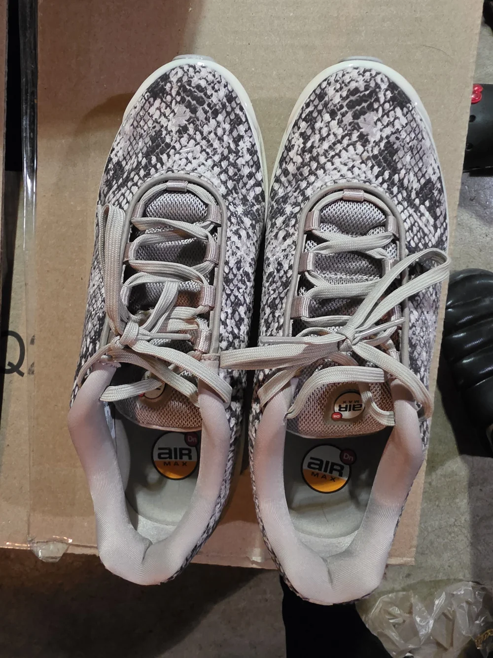 Nike Men’s Snake-Print Sneakers in Beige and Black